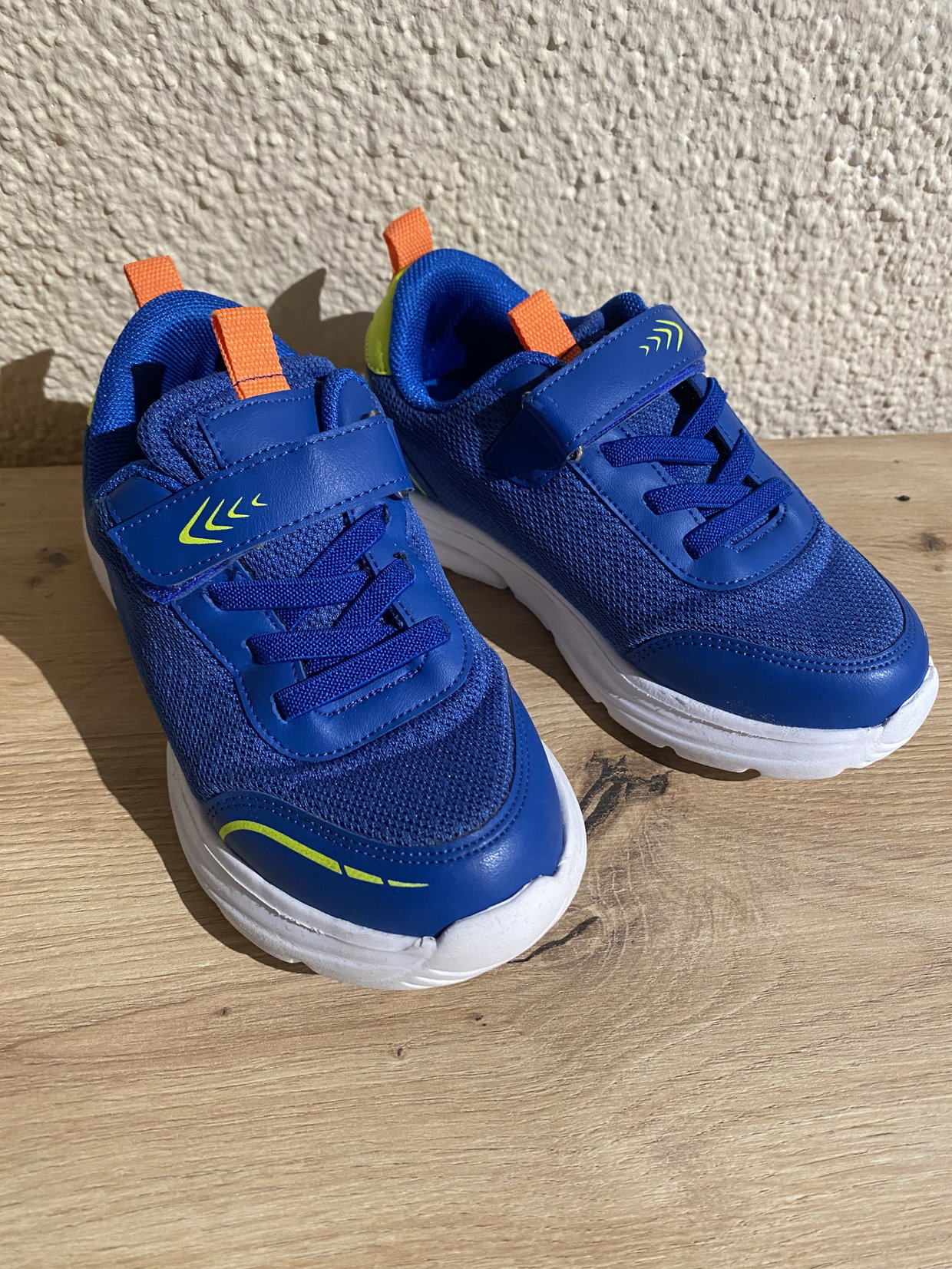 Vty Turnschuhe Gr. 29