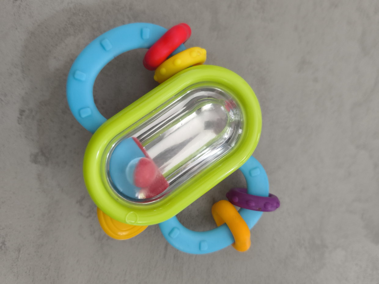 Rassel Spielzeug