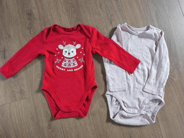 2 Bodies langarm 68+74 Weihnachten + rosa 