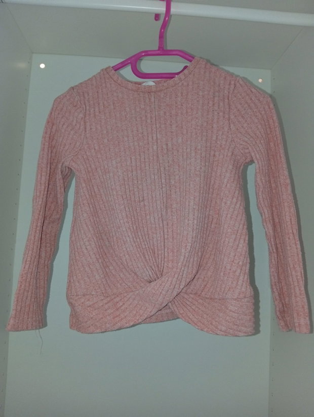 🧡 Korallfarbener Cordpullover mit Wickeloptik