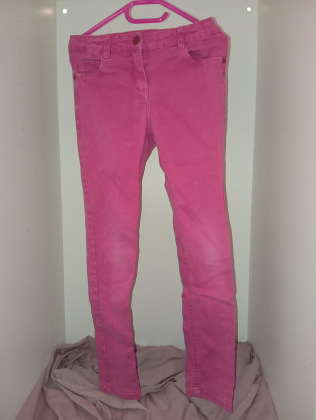 🩷 Pinke Jeanshose – Gr. 140