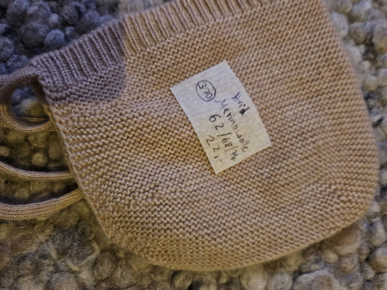 Hvid Sand Mütze, Merinowolle Gr.  62/68/74