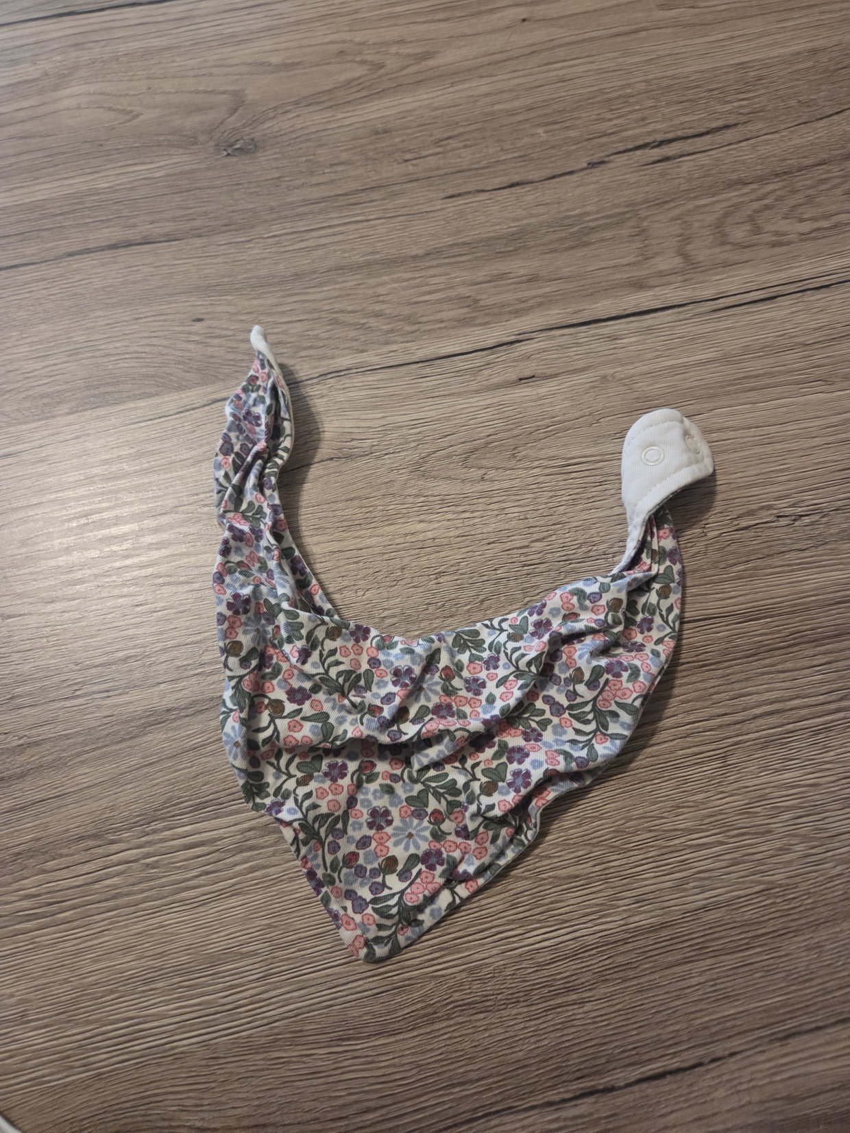 H&M Dreieckstuch weiß gr.Blumen
