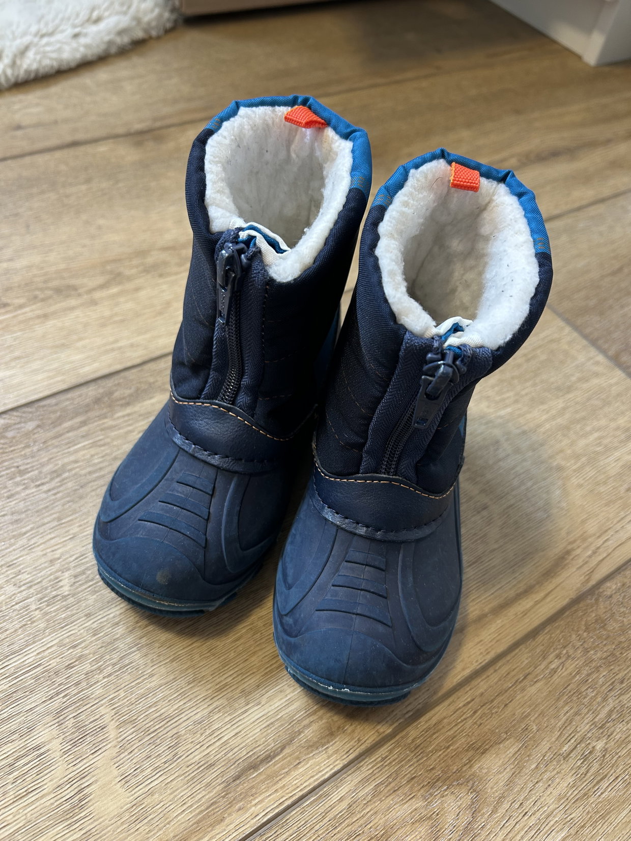 Gummistiefel gefüttert 24