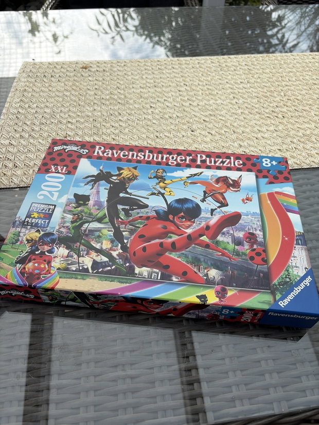 Ladybug Puzzle 200 Teile 