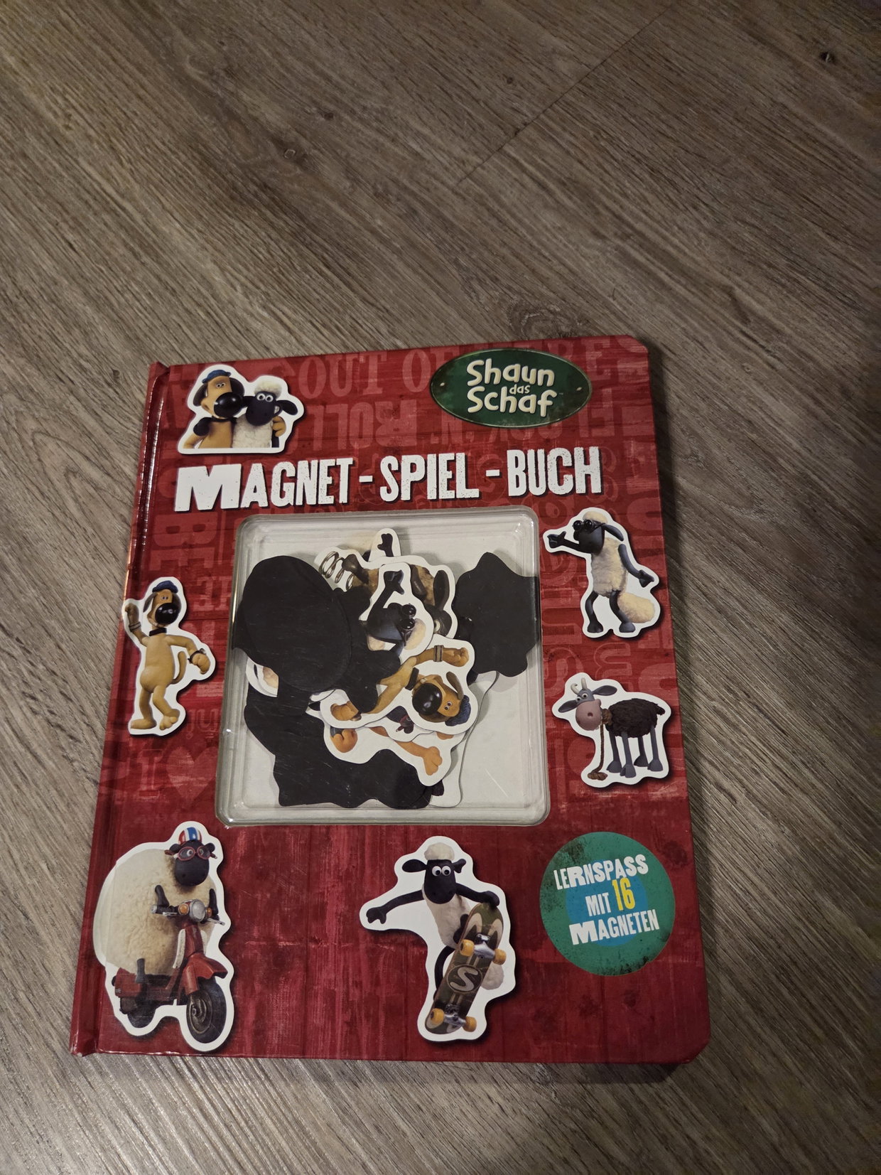 Shaun das Schaf Buch mit Magnete