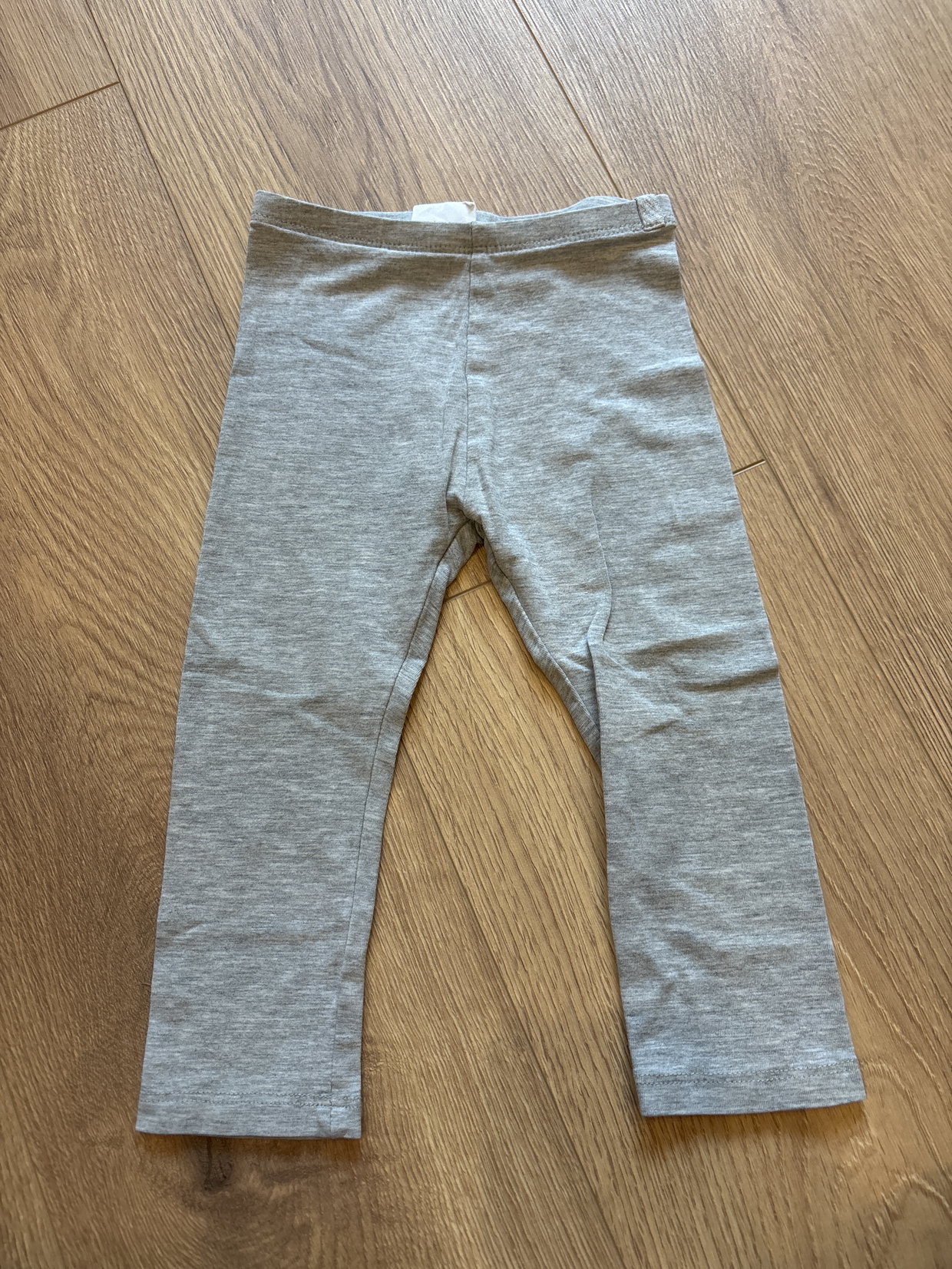 Graue Leggings 