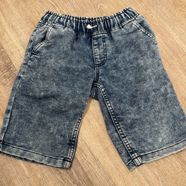 Kurze Jeanshose Gr. 122