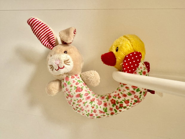 Hase und Küken Rassel 