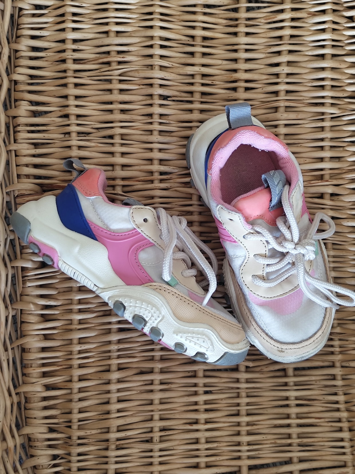 Sneaker ZARA 26