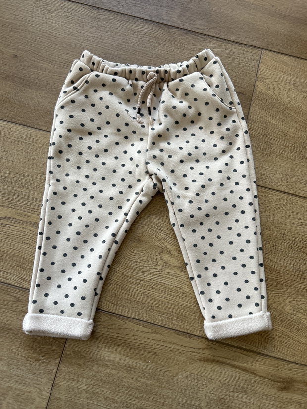 Zara Hose gepunktet 86 