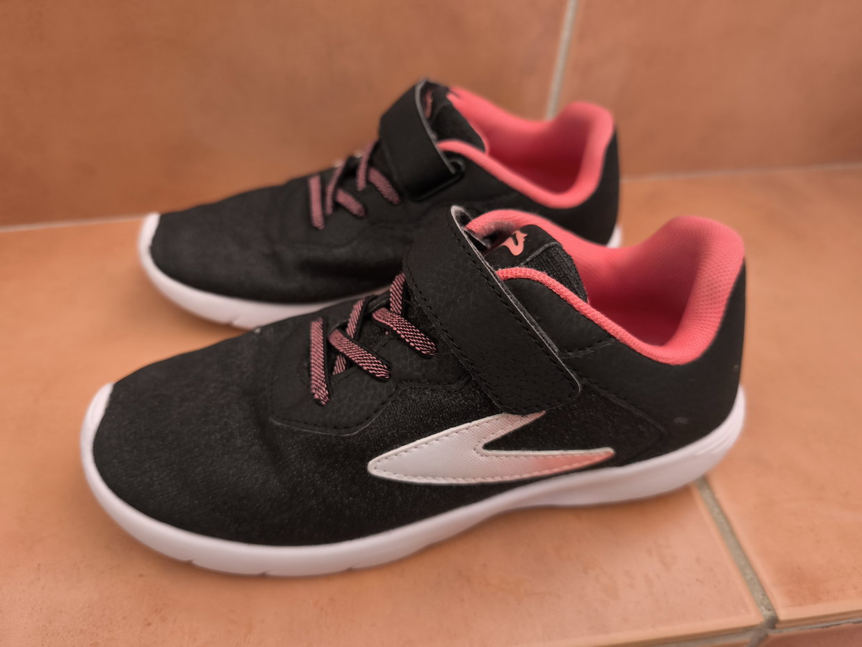Turnschuhe 
