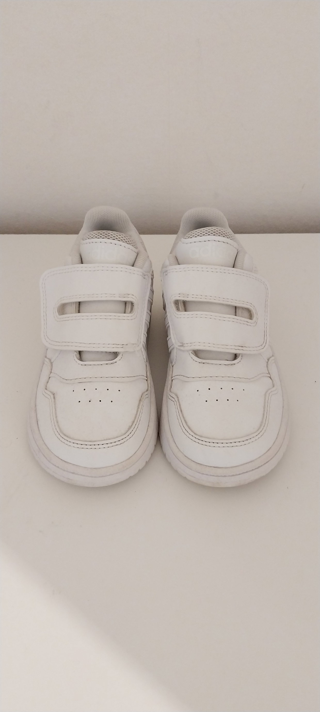 Weiße Sneaker Adidas Gr 27