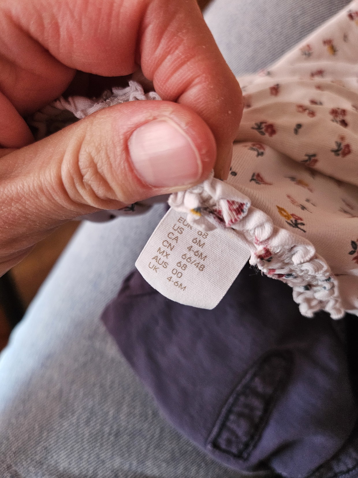 Langarmshirt Rüschen weiß mit Blumen 68