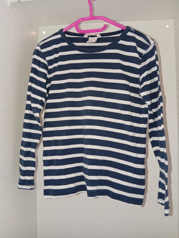 Blau-weiß gestreifter Pullover 💙🤍💙