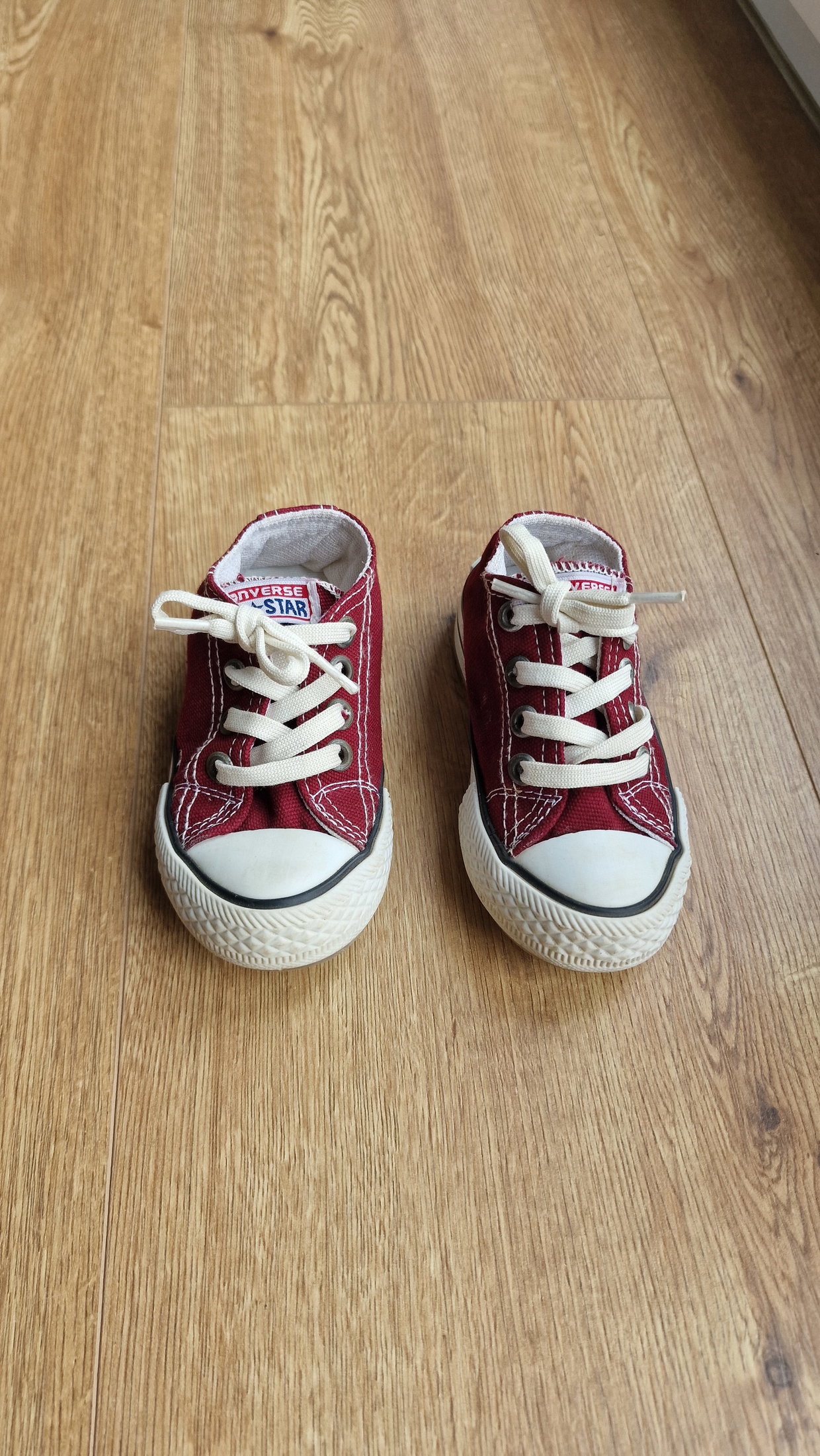 Chucks rot mit Blinkesohle