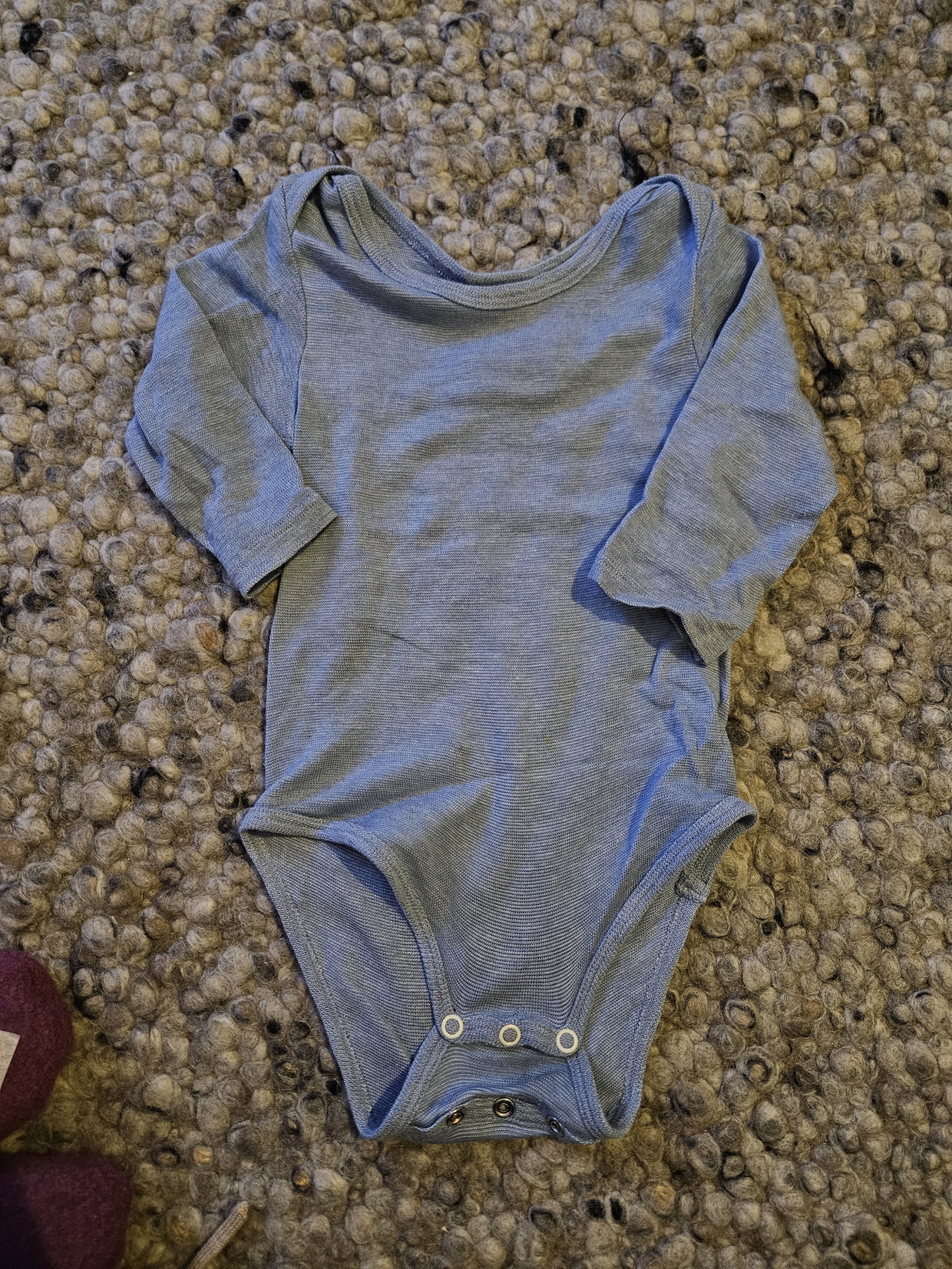 Hessnatur Wolle Seide Body blau geringelt 74/80