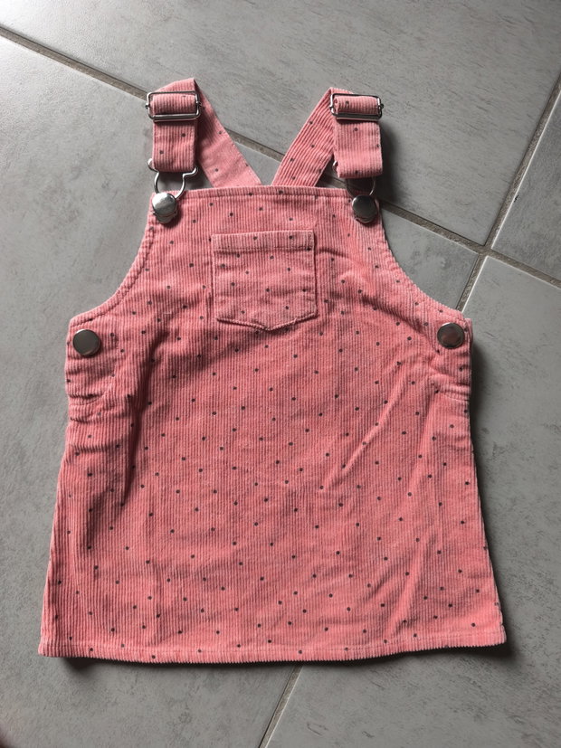 Latz Kleid 