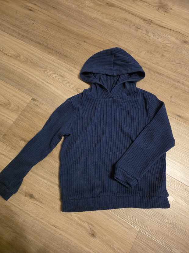 Blauer Pullover 110/116