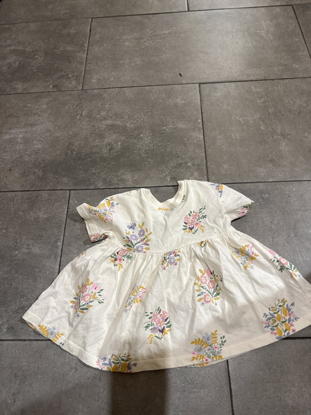 Kleid beige blimen