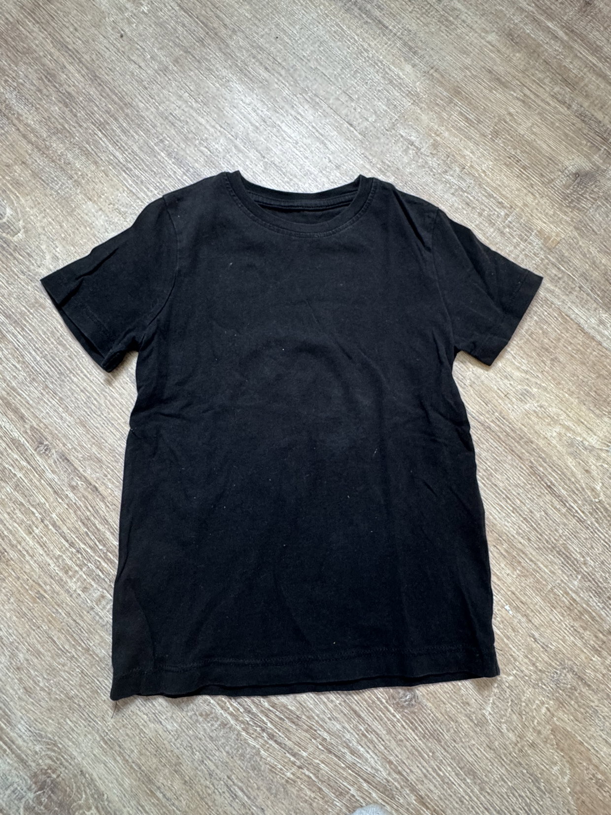 T Shirt schwarz Gr. 98/104