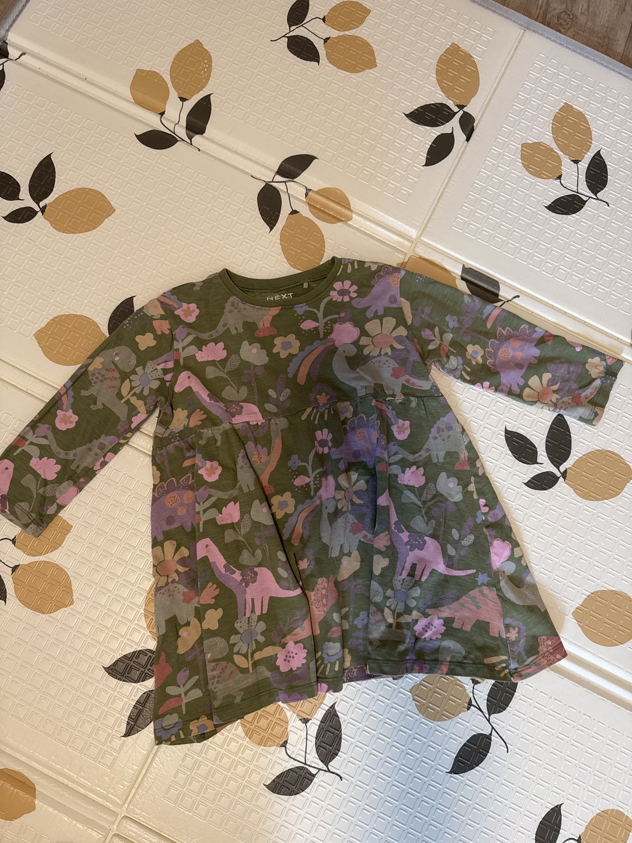 Kleid Dino Gr.104 