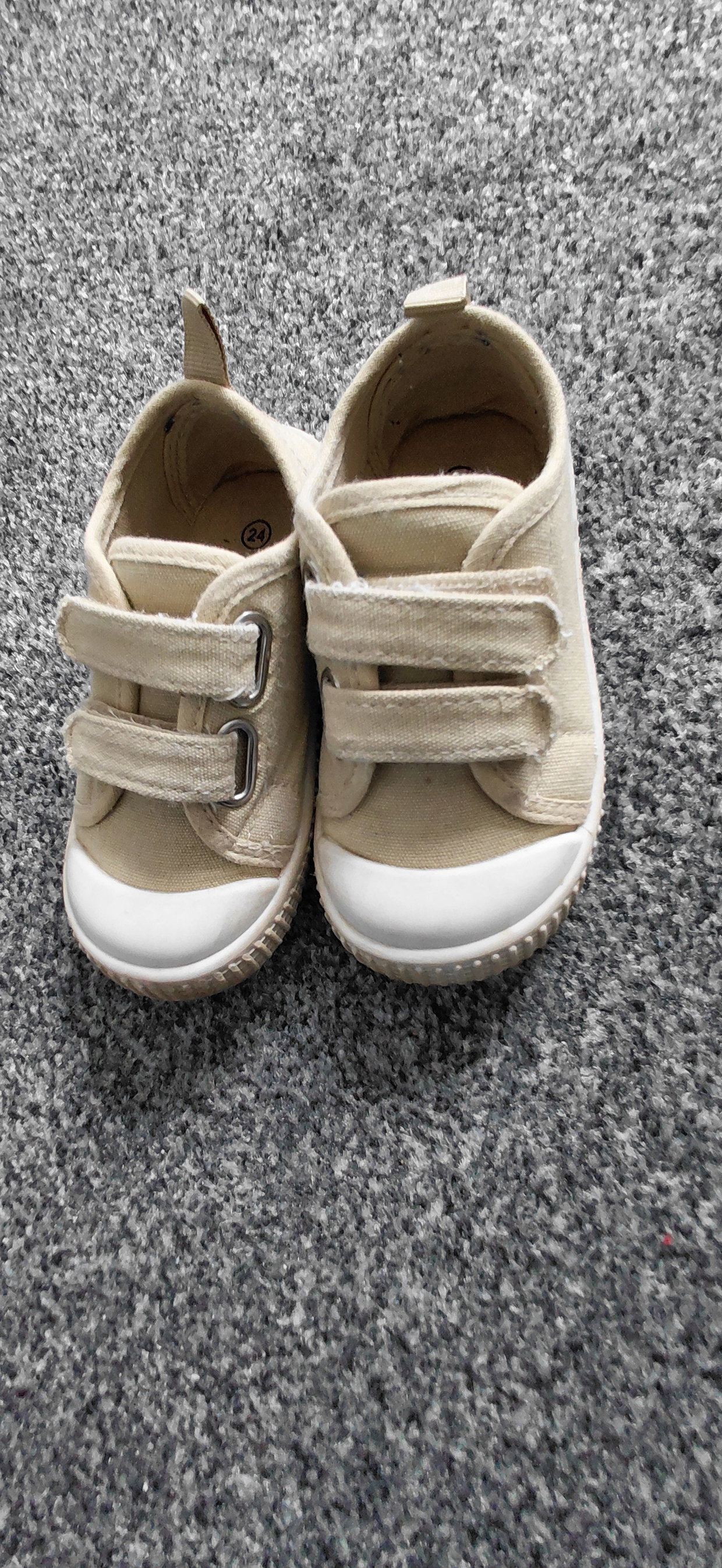 Beige Leinenschuhe