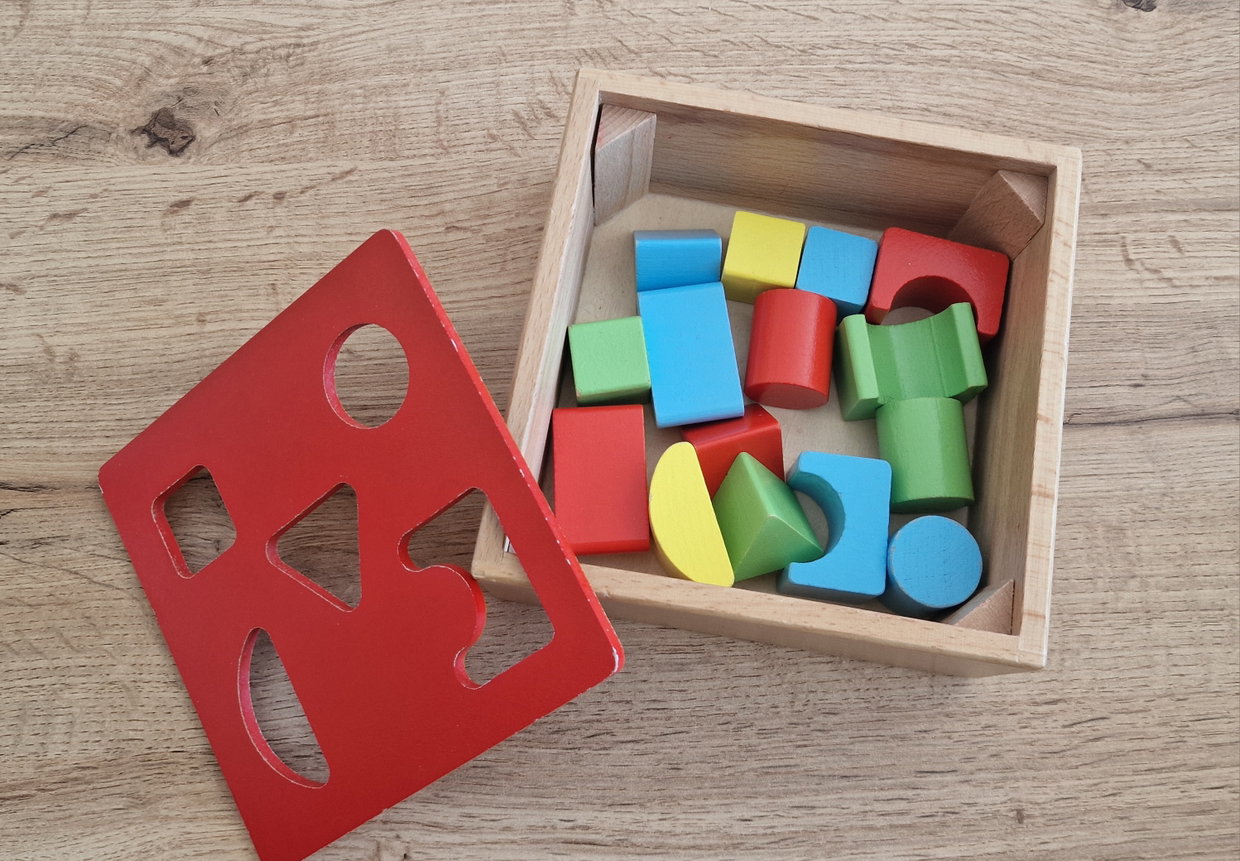 Steckspiel aus Holz