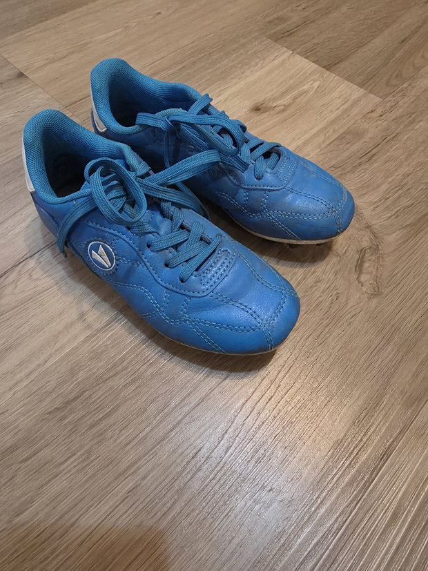 Jako Fussball Schuhe Gr 30