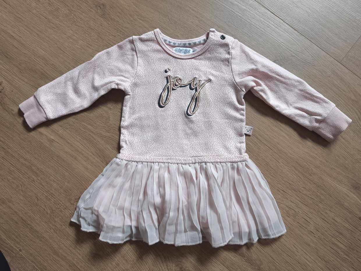 Süßes Kleid Größe 74