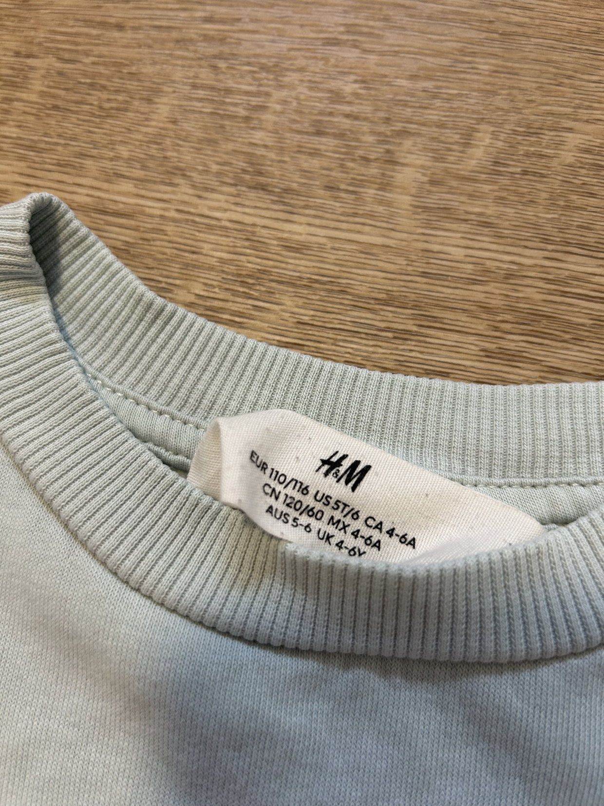 Pullover Regenbogen Pailletten 110/116