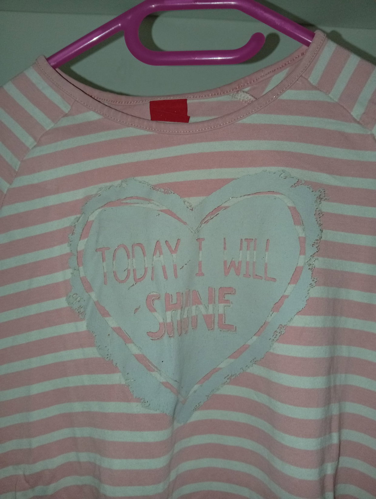 🌸Rosa-weiß gestreiftes Langarmshirt mit Herzmotiv – Gr. 140