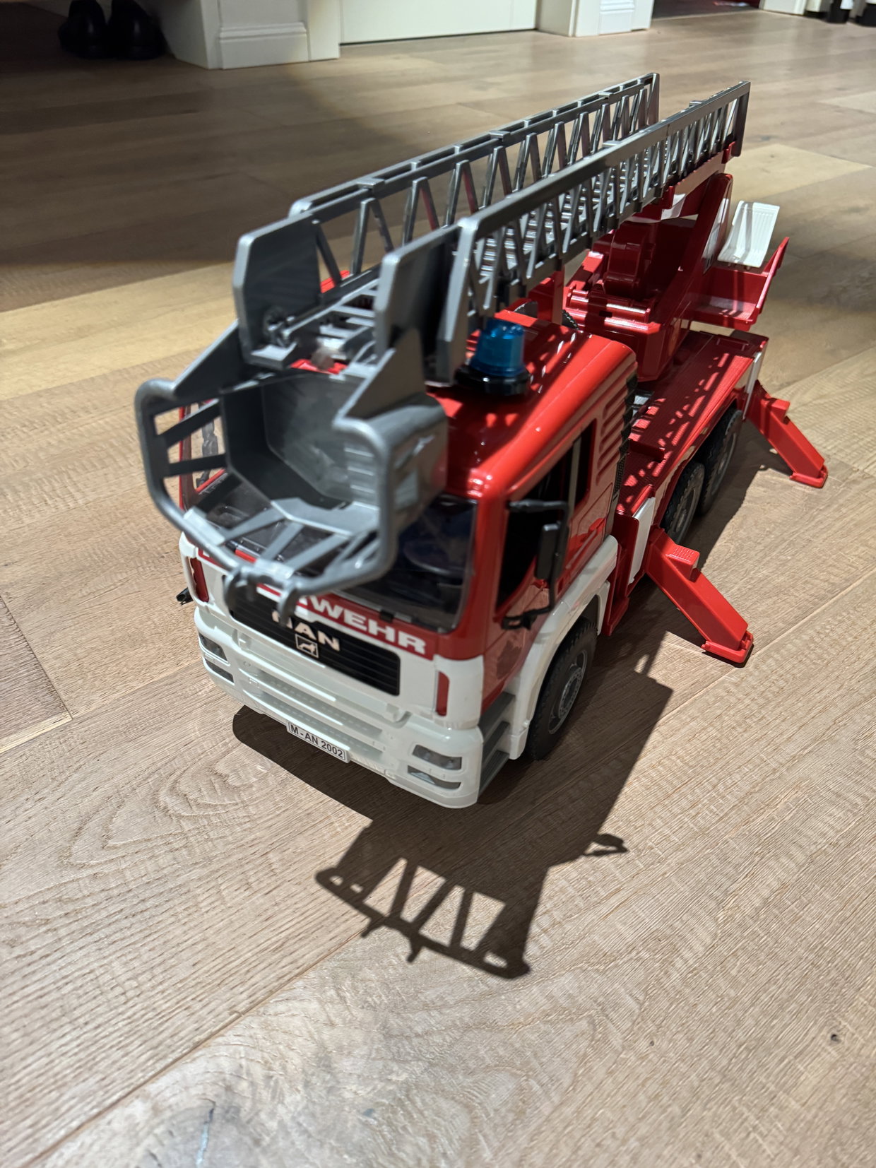 Bruder Feuerwehr-Leiterwagen