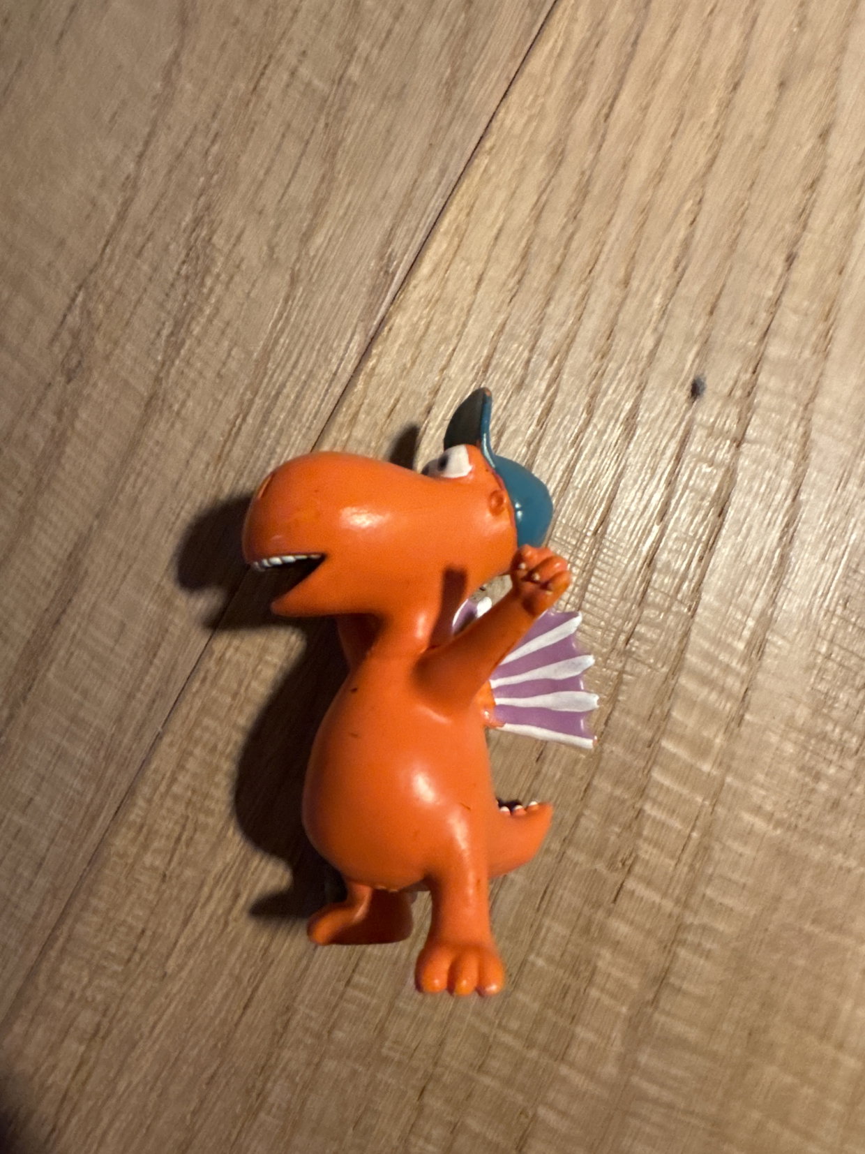 Tonie Drache Kokosnuss