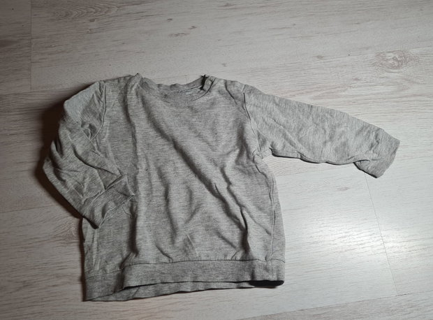 Pullover Grau