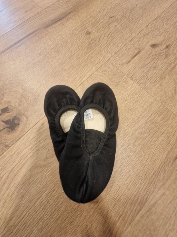 Ballettschuhe schwarz