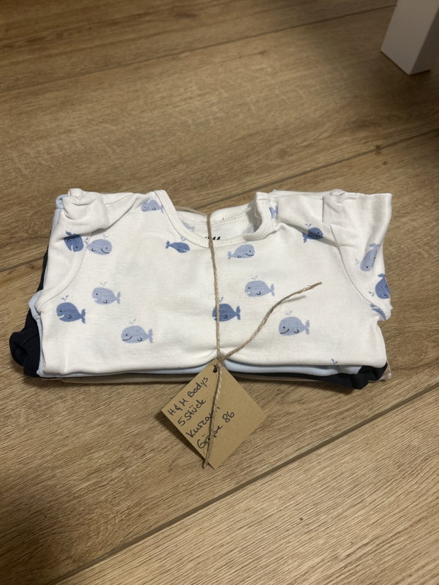 5 H&M Bodys kurzarm 86 