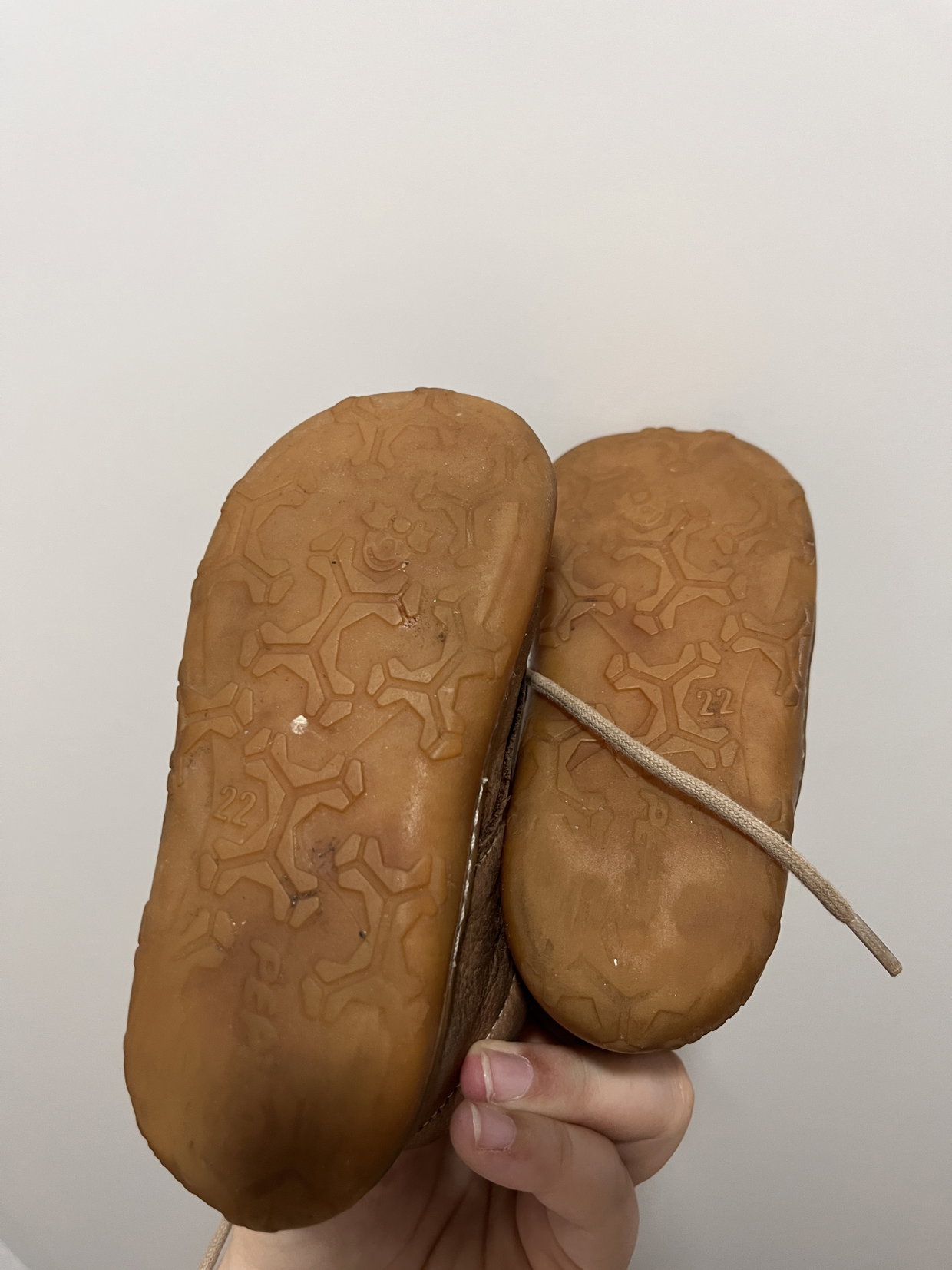 Pepino Schuhe 22
