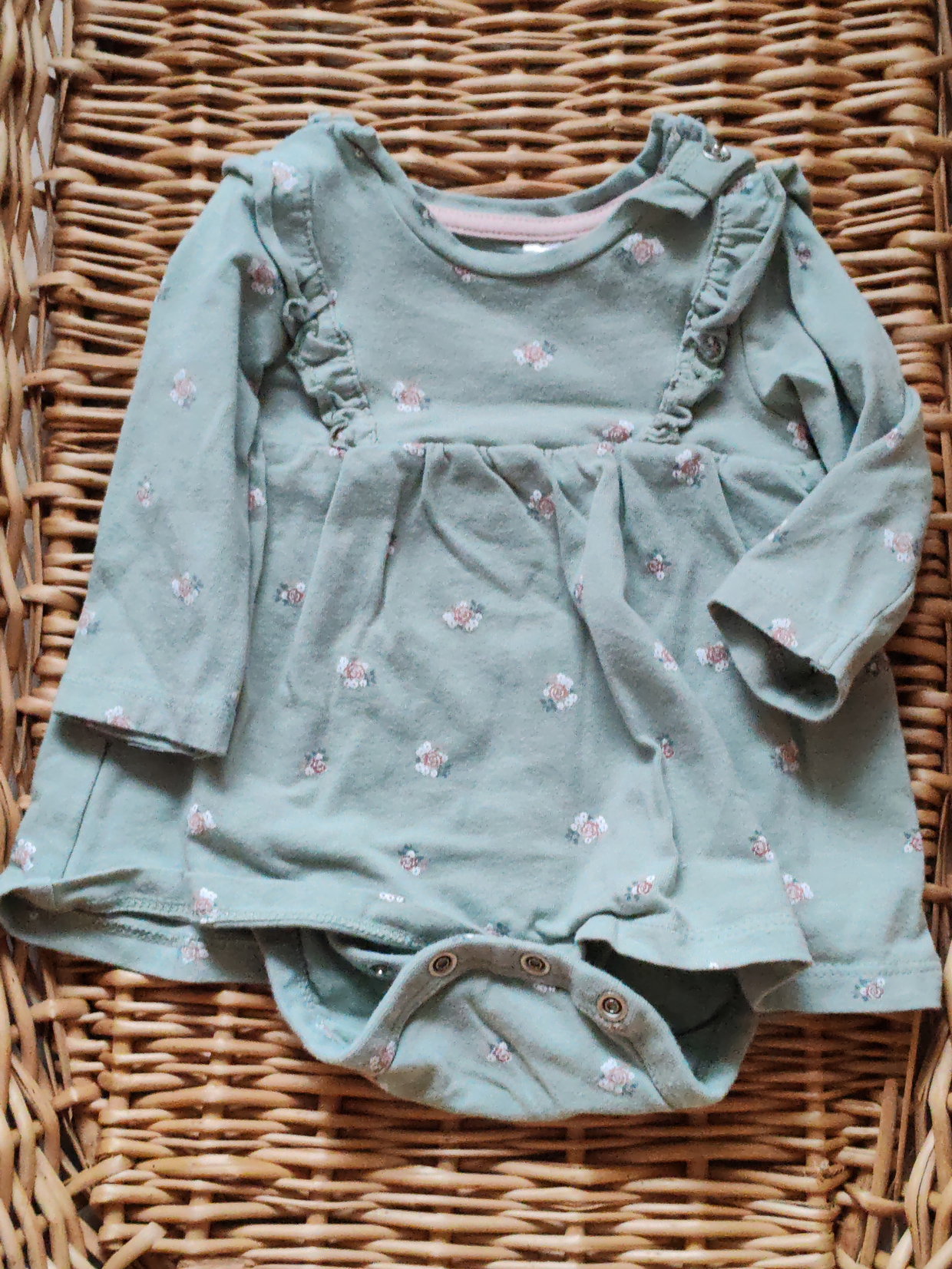 Body Kleid grün geblümt 56