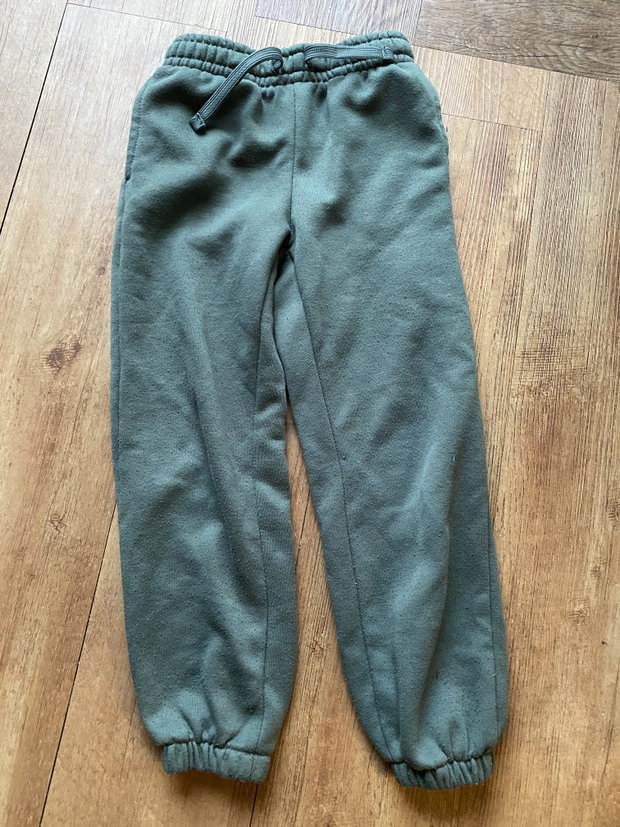 Jogginghose gr 104-110