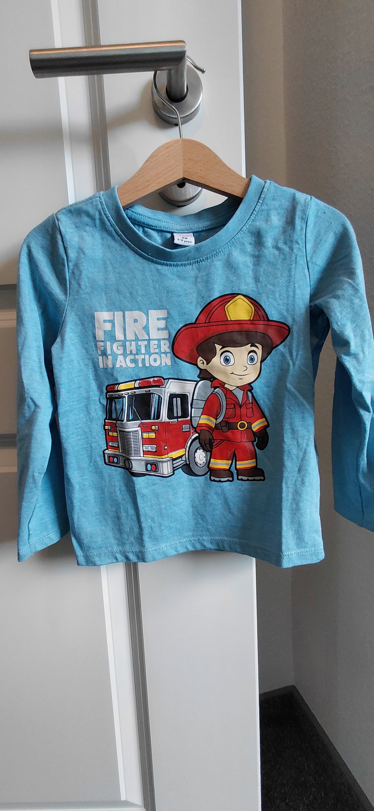 Blaues Feuerwehrshirt