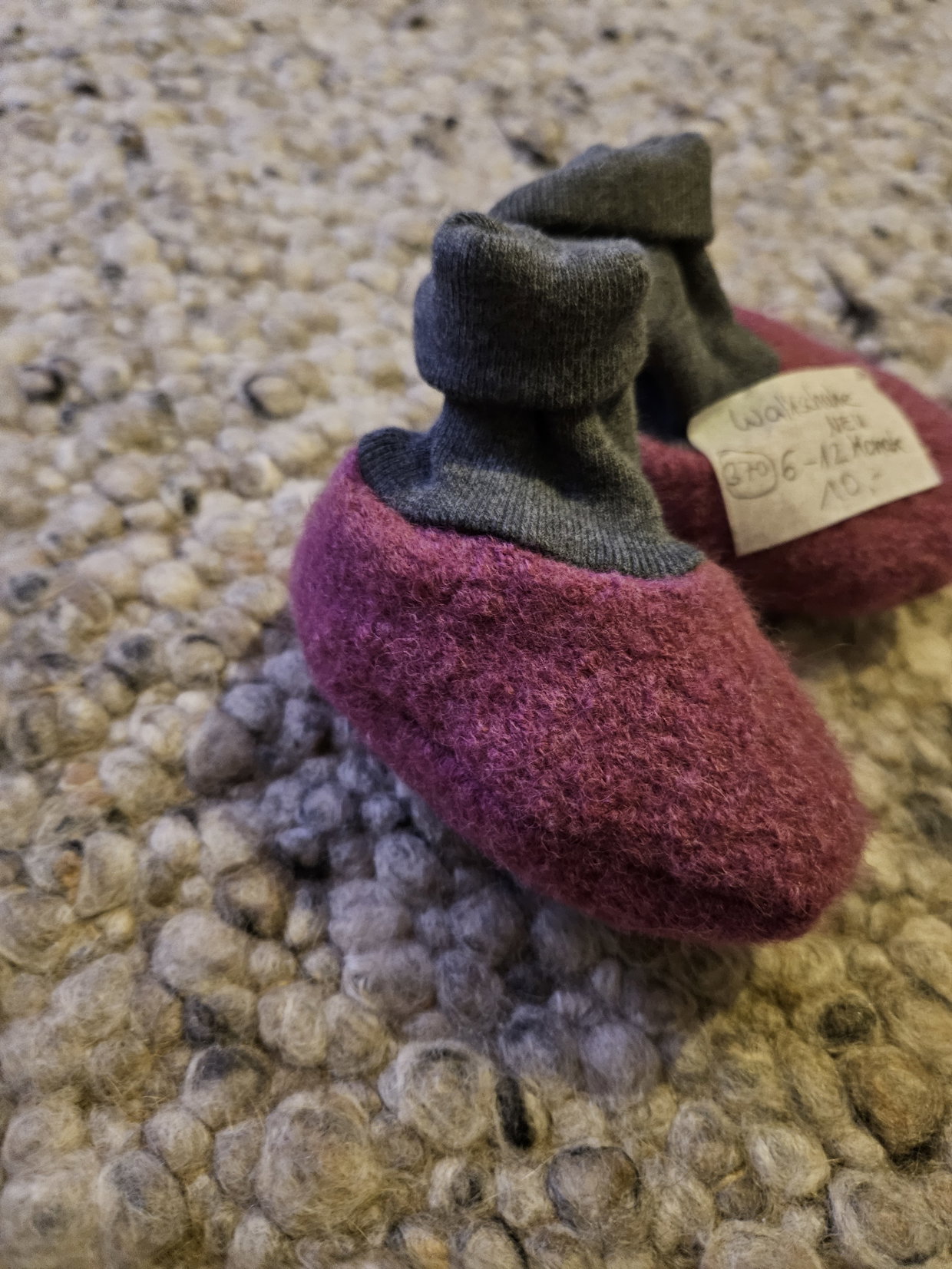 Walkschuhe Mauve 6-12 Monate neu