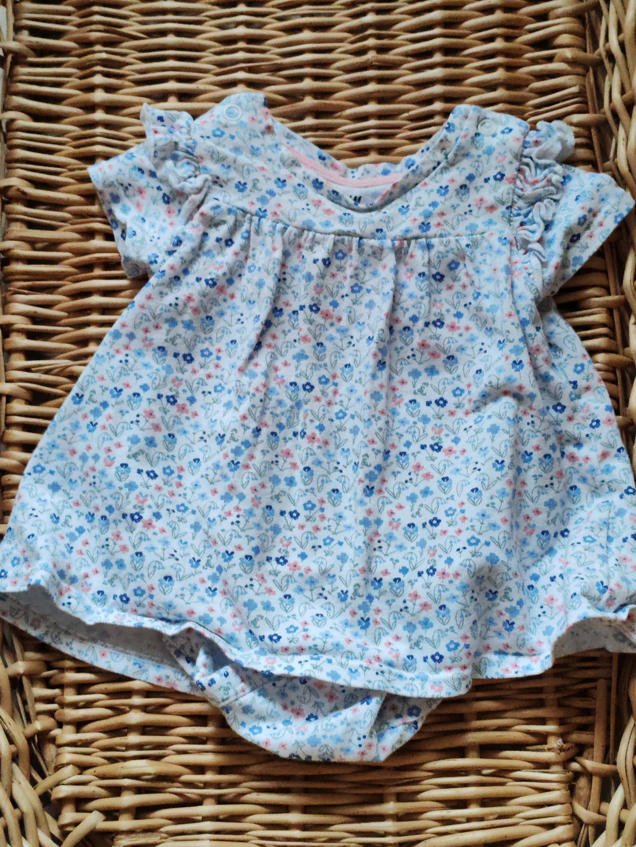 Body Kleid blau geblümt 56