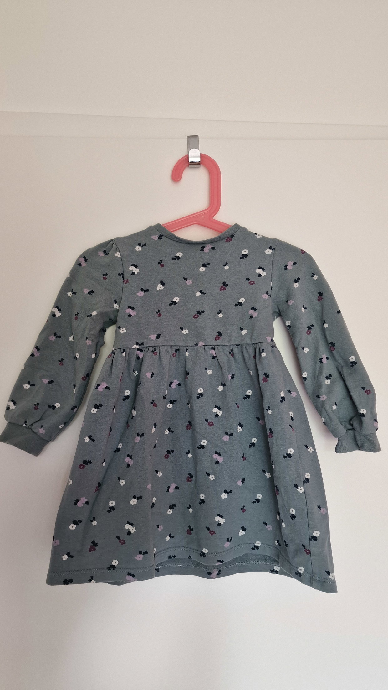 Jetseykleid grün (Blumen)