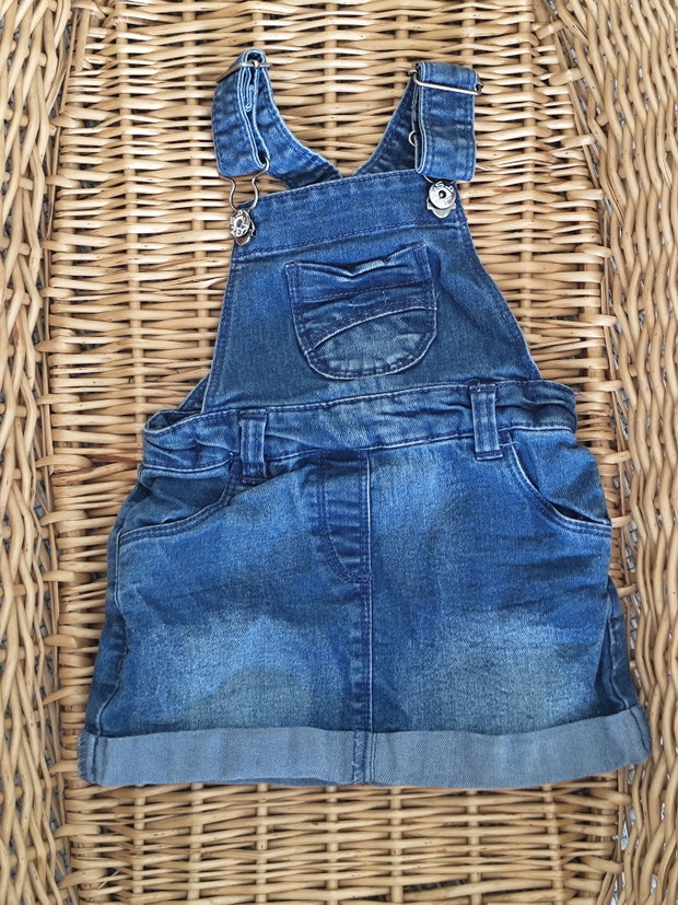Jeanslatzkleid 74