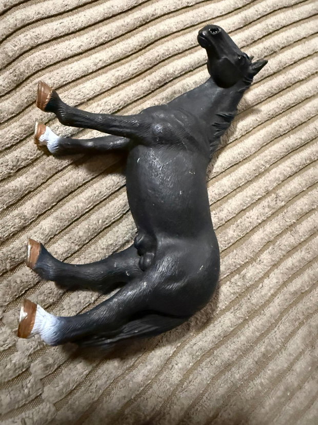 Schleich Pferd schwarz 