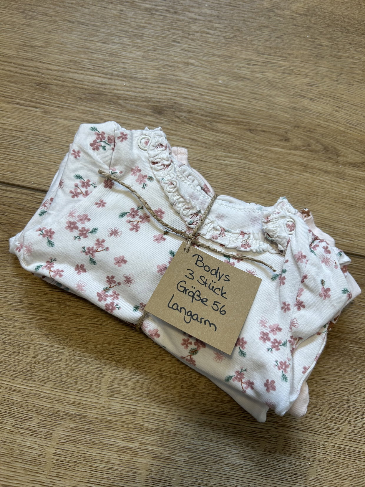 Langarm Bodys 3 Stück Newborn Blumen 