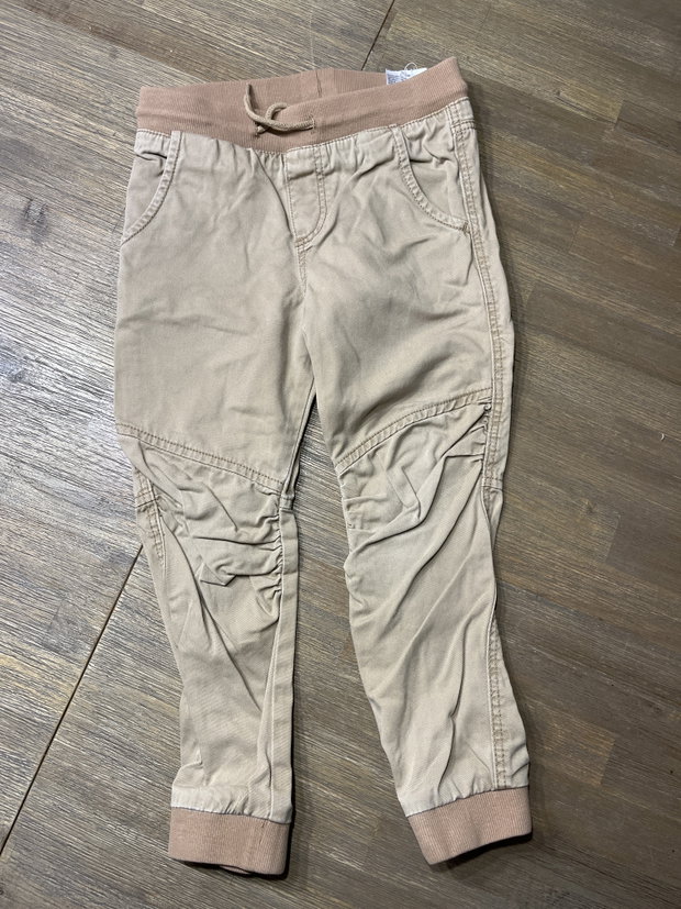 Braune Cargohose Gr. 104
