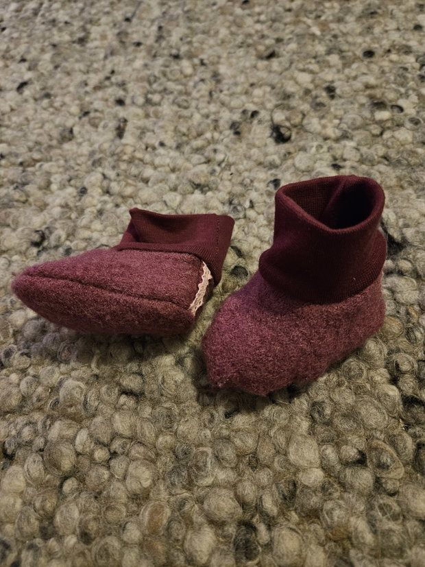 Walkschuhe 0-6 Monate hinten rosawebband. Neu