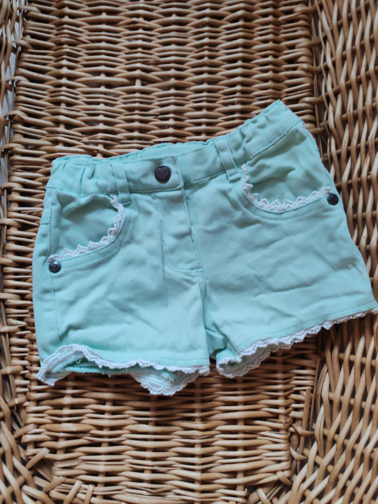 Shorts hellgrün 80